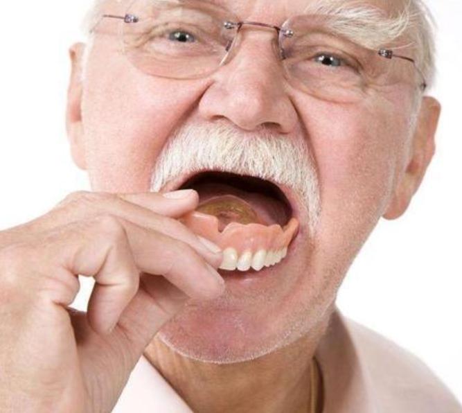 兰州种植牙口腔医院排名揭晓,技术实力哪家强?(图1)