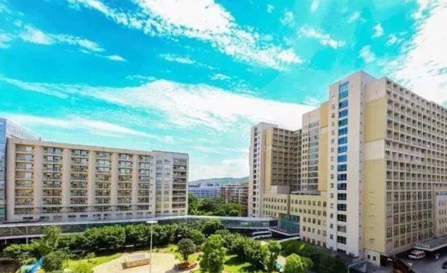 粤北口腔医院正规吗,可以做牙齿美白吗?医院介绍附美白牙齿案例和价格表!(图1)