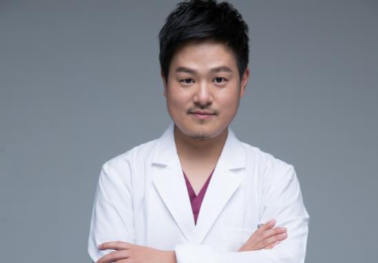 宁波海曙口腔医院哪个医生好?海曙口腔医院医生介绍附牙齿矫正和价格表!(图4)