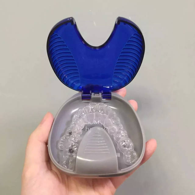 牙齿长歪了怎么办—7岁儿童牙齿长歪了怎么办(图2)