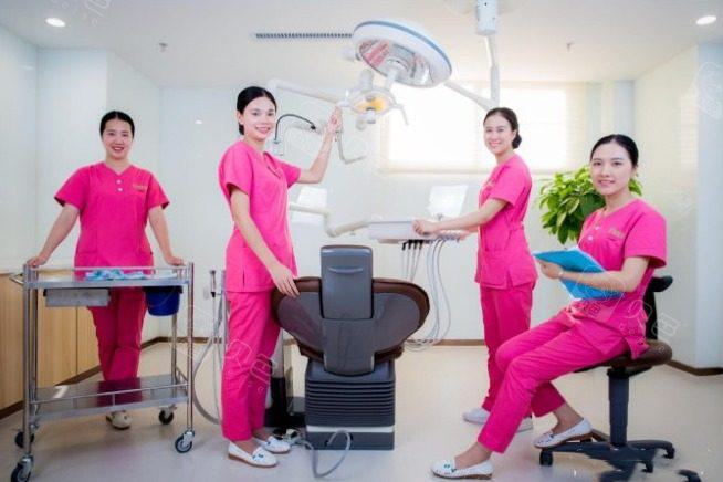 福州登特口腔医院牙齿矫正价格表:金属托槽6800元起-隐形矫正1.5万元起(图2)