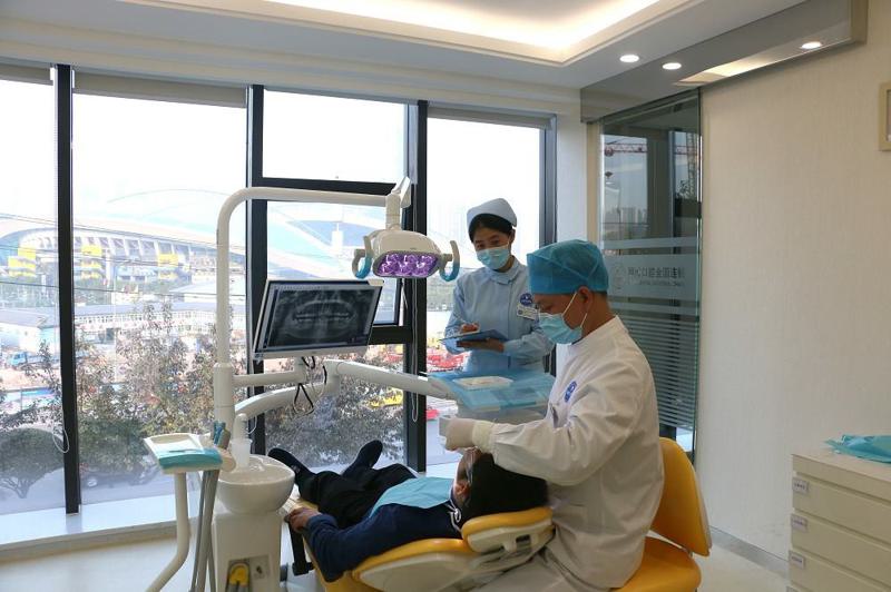 昆明全口种植牙真实价格大公开!曝光种植满口牙需要多少钱(图3)