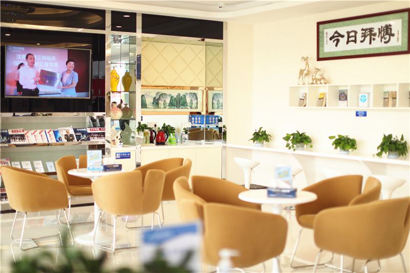 昆明全口种植牙真实价格大公开!曝光种植满口牙需要多少钱(图2)