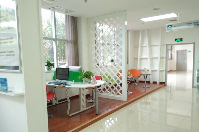 石家庄和协口腔医院医生介绍:吴珊珊-耿永铅等种植-矫正技术好可在线预约(图1)