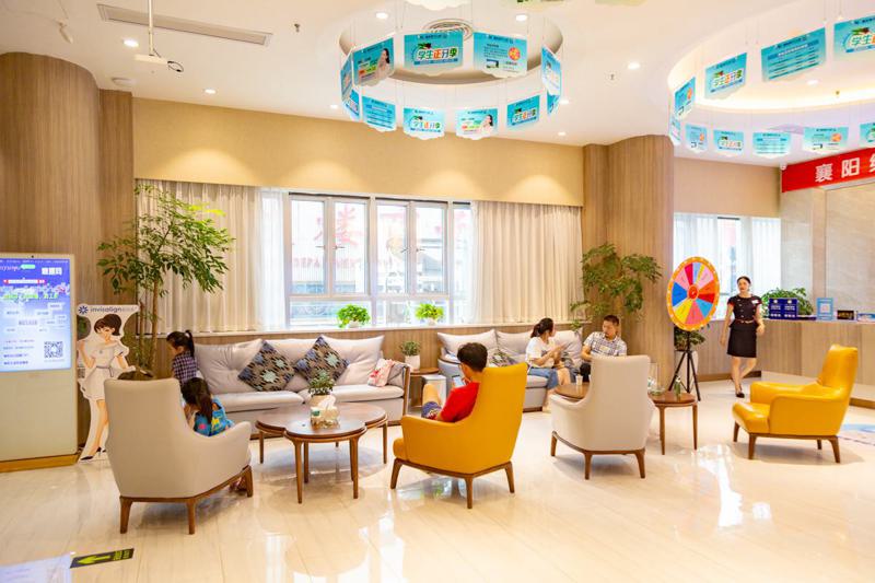 襄阳大众口腔有几家分院?沃尔玛门诊+檀溪路双院区!各分院地址医生+特色项目全解析(图2)