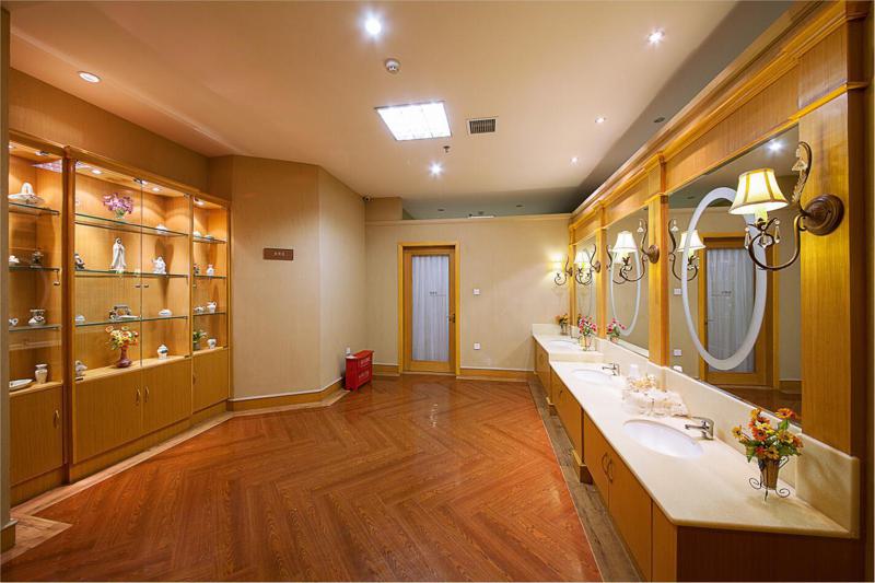 成都武侯区种植牙哪家靠谱?曝光本地人推荐的五大专业口腔机构!