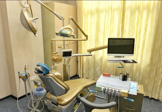 海口微笑口腔:三颗牙齿缺失需要种植几颗?费用大概多少?(图4)