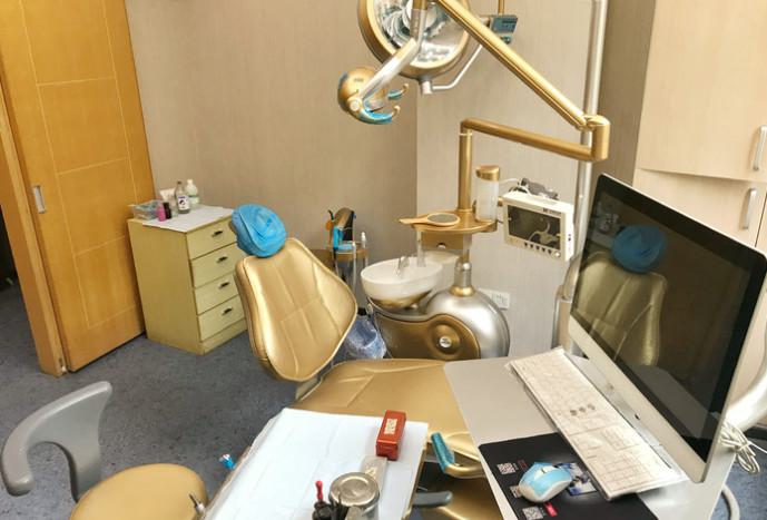 海口微笑口腔:三颗牙齿缺失需要种植几颗?费用大概多少?(图2)