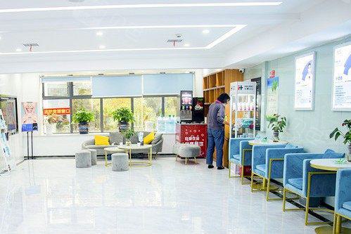 活动义齿与种植牙全面对比:从优势到适应症的专业解析(图1)