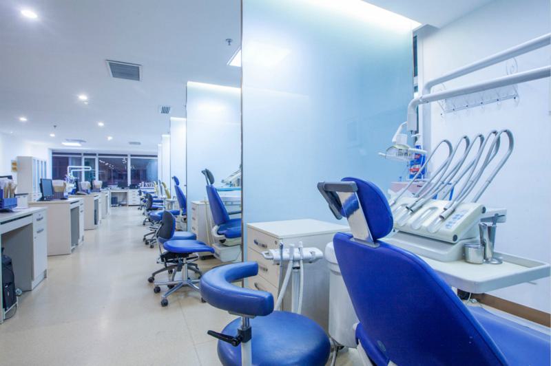 晋中恒伦口腔24小时客服电话,可预约挂号做种植牙-牙齿矫正-口腔整形(图4)