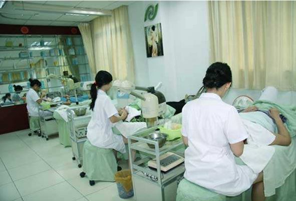 厦门种植牙医院排名：技术与性价比的佼佼者(图3)