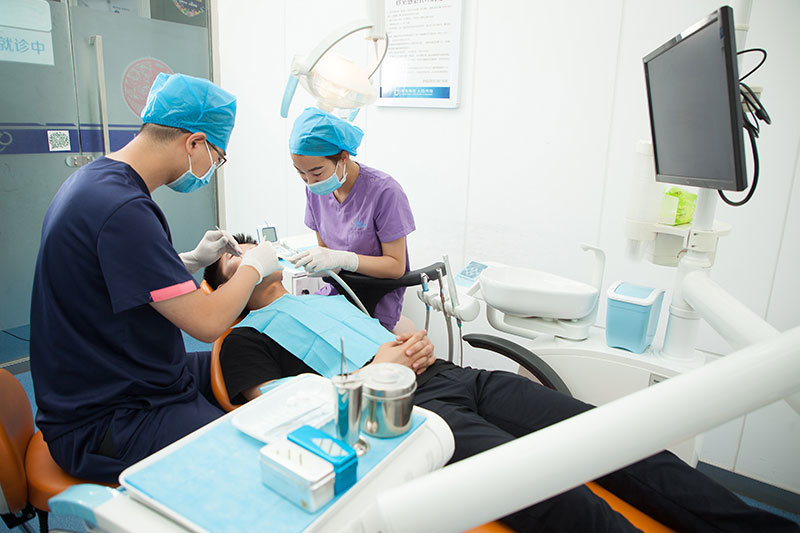 2025年呼和浩特牙科收费价目表：种植牙3000元起∣矫正5000元起∣补牙200元起(图4)