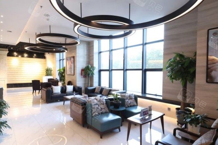 乌鲁木齐种植牙医院排名：性价比与专业服务的推荐选择(图3)